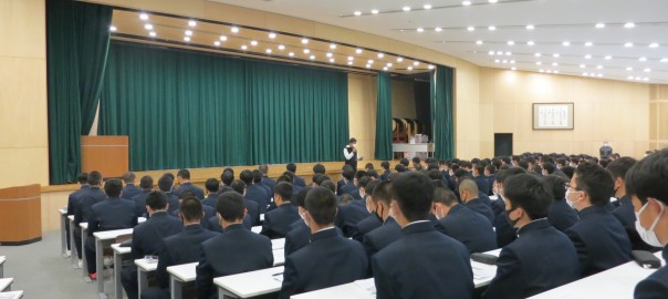 学年集会