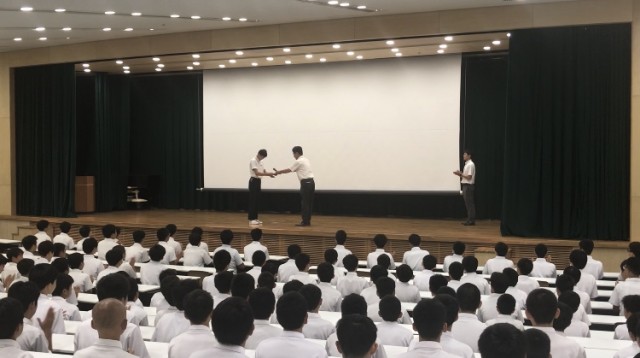 ９月１１日中学朝会②