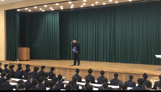 中学集会１月８日　②