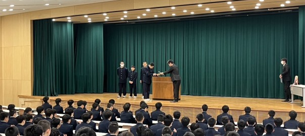 中学終業式４