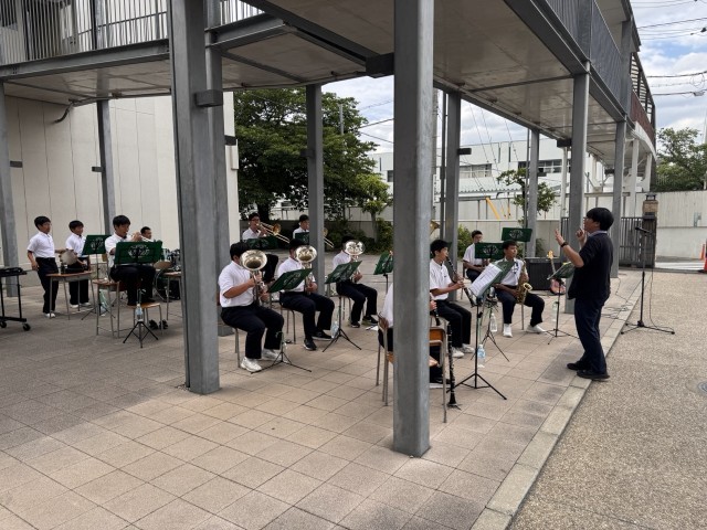 ①