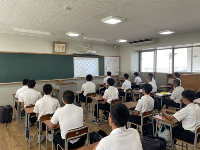 後期始業式　教室