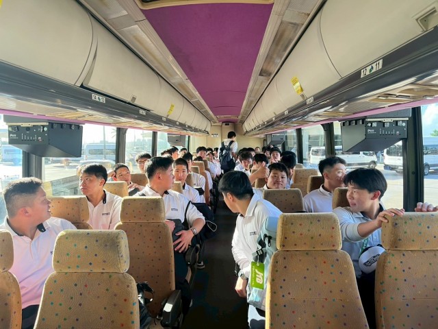 0DB65950-DDFD-4D14-A921-909975DA5CED