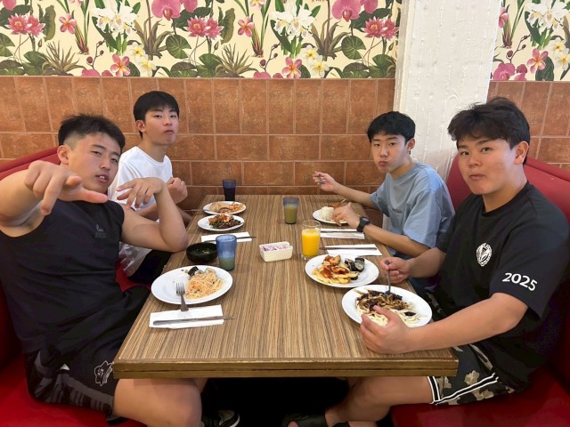 15C6AF4F-5283-4428-A070-7C39D1772817