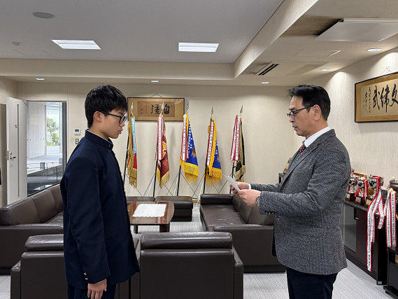 中学会長　顧　s