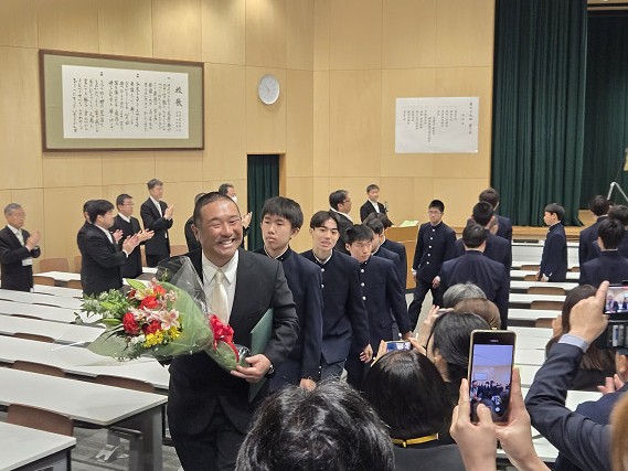 R08-03-18中3修了式 (6)s