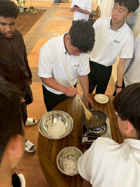 F8F17636-26DC-408B-8E9C-0631F9144022