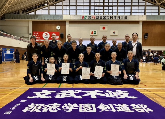 R8+市民大会　写真①