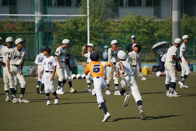 小学生と報徳生　ダッシュs